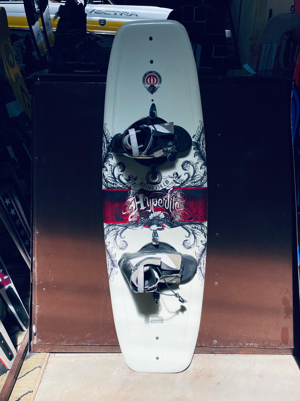 Hyperlite Motive 134
